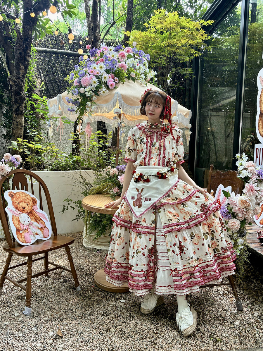 ～Special item～ ストロベリーローズプリントワンピース 詳細画像 クロ 13