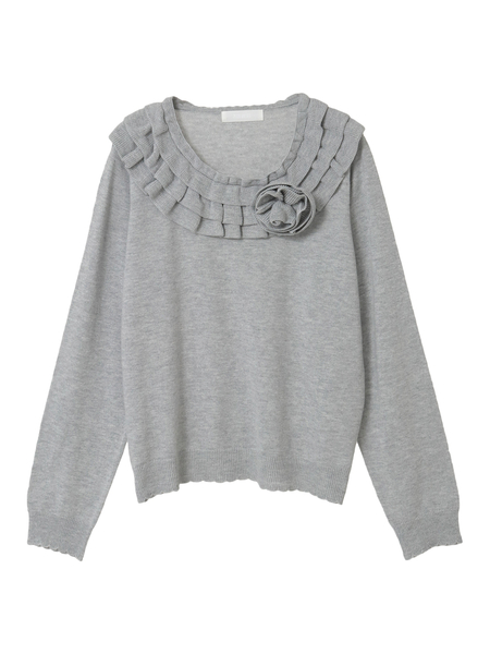 フラワーモチーフブローチ付きフリルニット