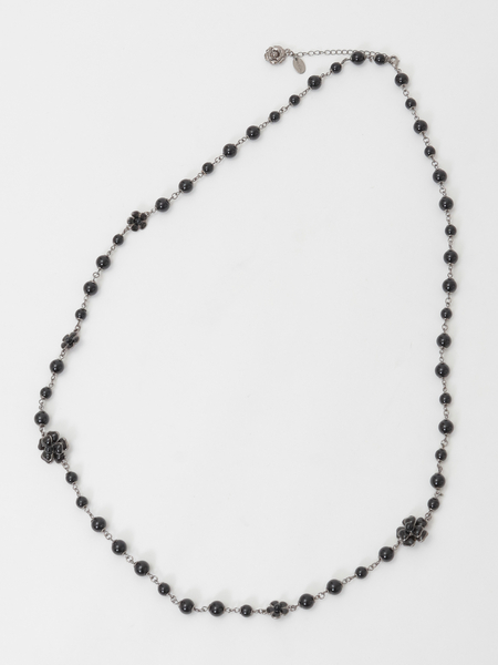 カメリアモチーフロングネックレス