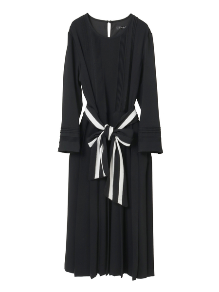 サッシュベルト付きワンピース