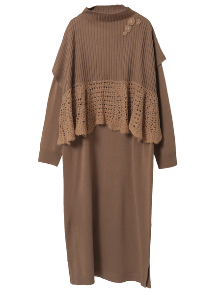 ポンチョ付きニットワンピース