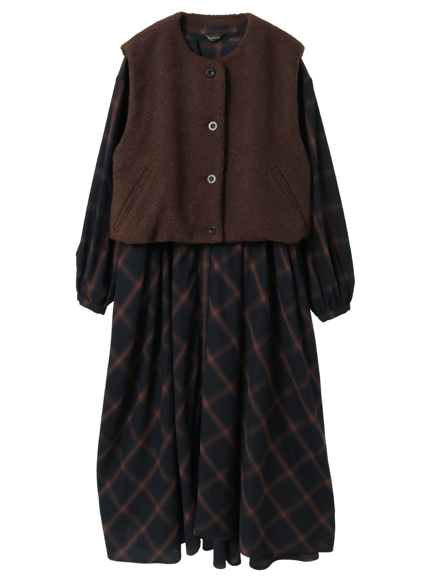 【HAPPY ITEM】ボアベスト&times;コットンチェックワンピース 詳細画像 クロ 1