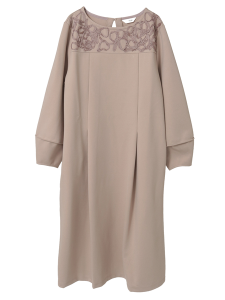 リボン刺繍カットソーワンピース