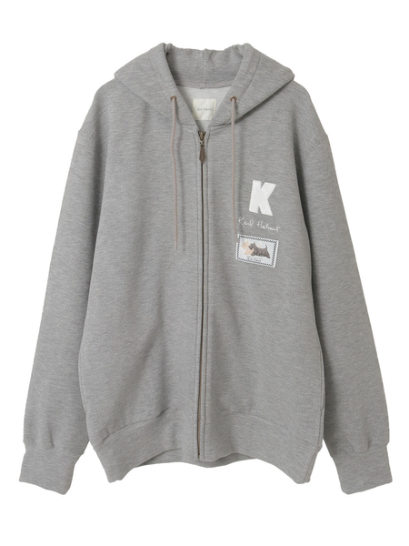 ロゴ＆ネーム使いパーカー