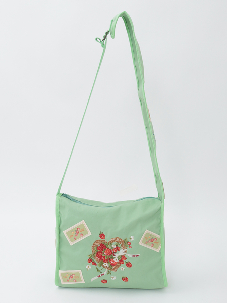 苺リース刺繍ショルダーバッグ